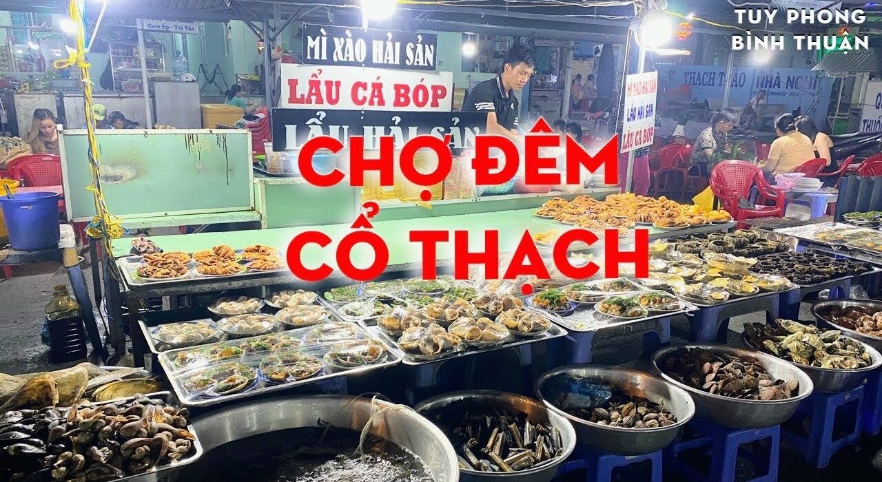 chợ đêm cổ thạch