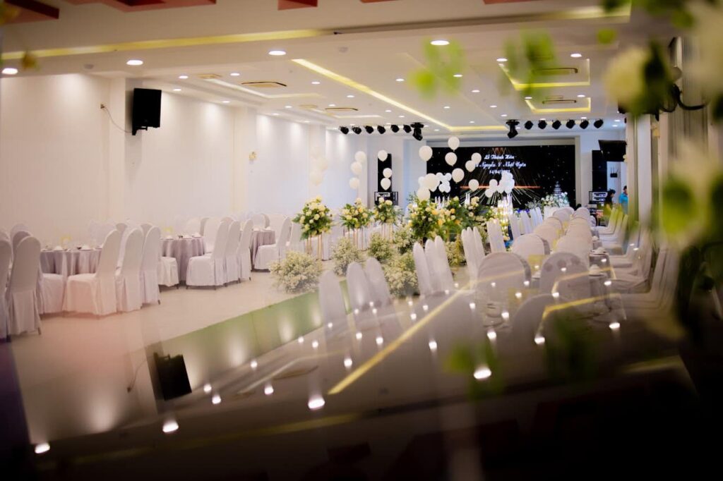 nhà hàng tiệc cưới liên hương