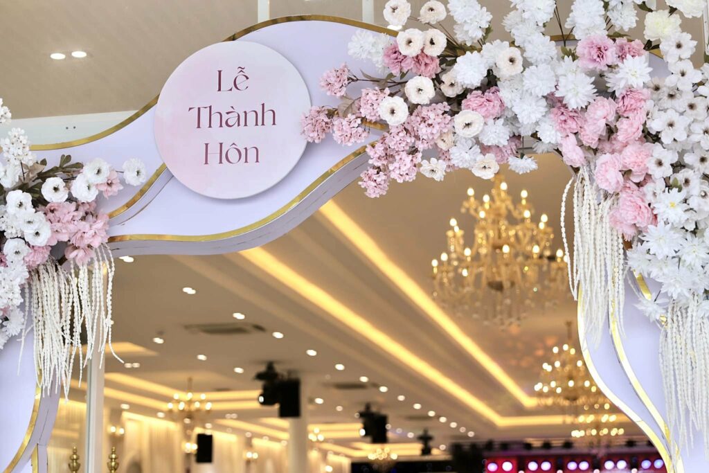 nhà hàng tiệc cưới liên hương