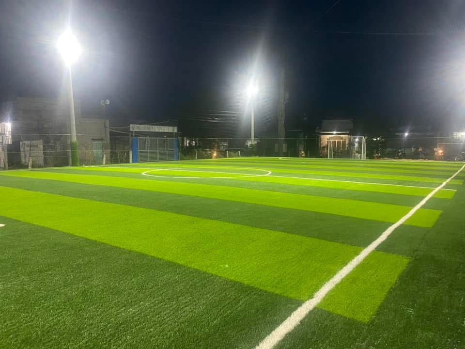 sân bóng liên hương