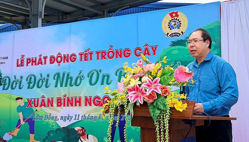 Lễ phát động trồng cây xanh tại NMNĐ Vĩnh Tân 4