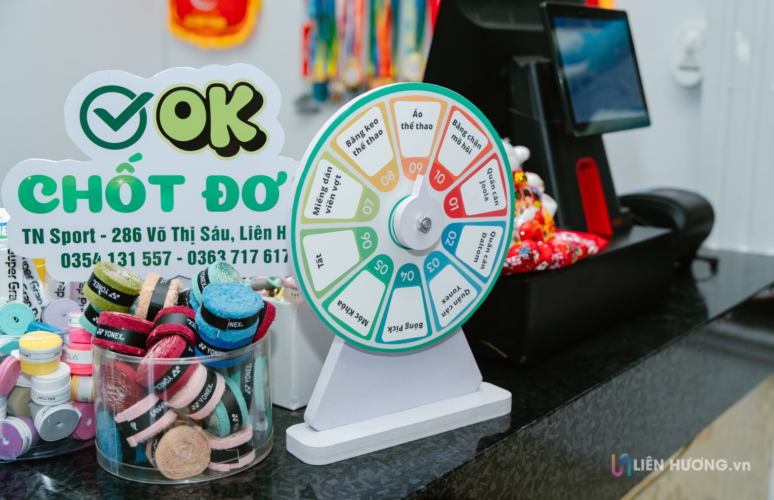 Vòng quay may mắn khai trương TN Sport – Hóa đơn từ 300k